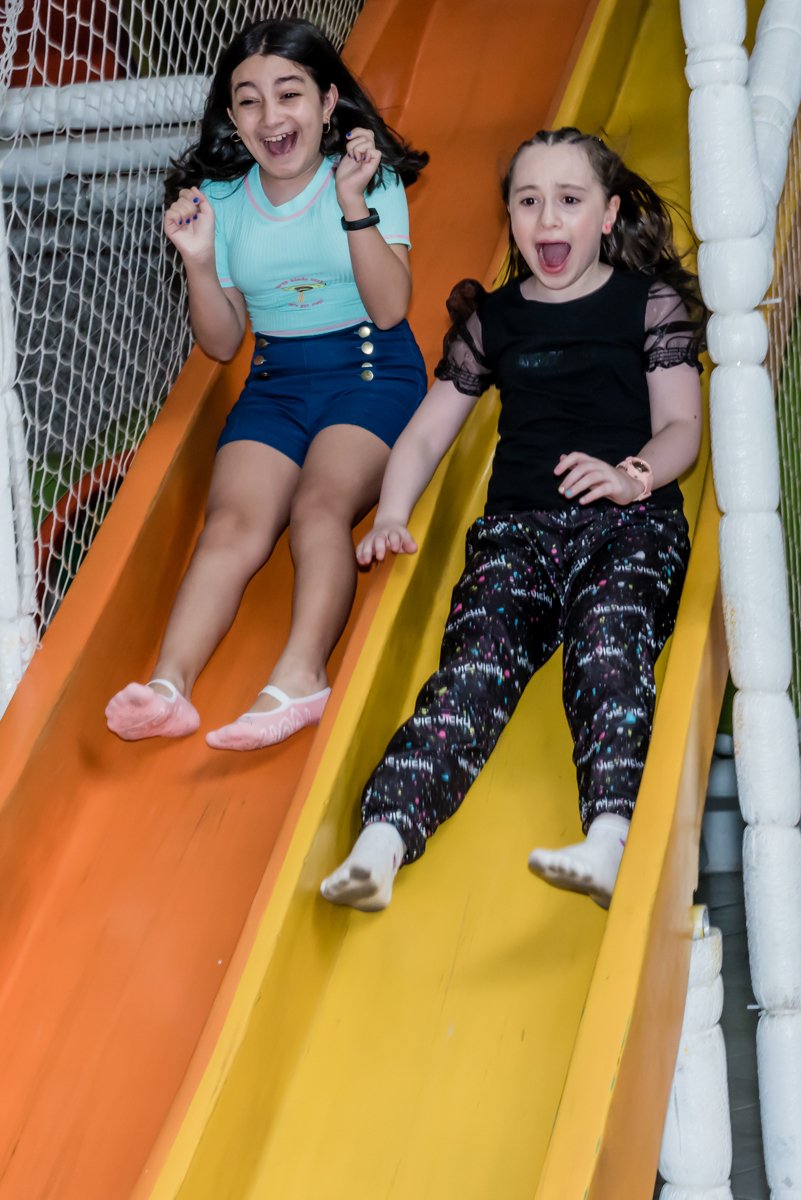 descida divertida no tobogã