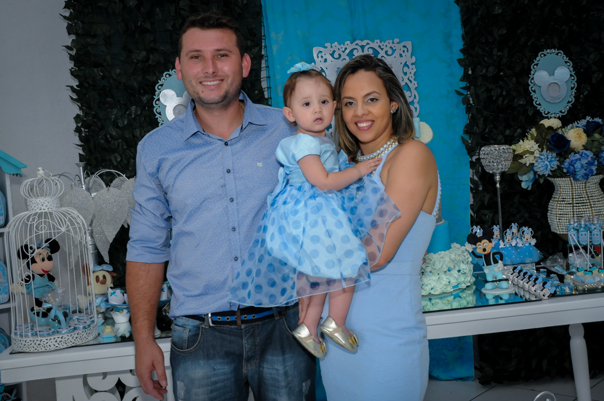 entrada da família no Buffet Fábrica da Alegria, Morumbi, SP, festa intantil, tema da mesa minie azul, Valentina 1 aninho