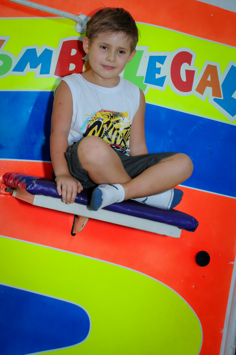 Quem vai cair no tombo legal dessa vez no Buffet Fábrica da Alegria, Morumbi, SP, festa intantil, tema da mesa minie azul, Valentina 1 aninho