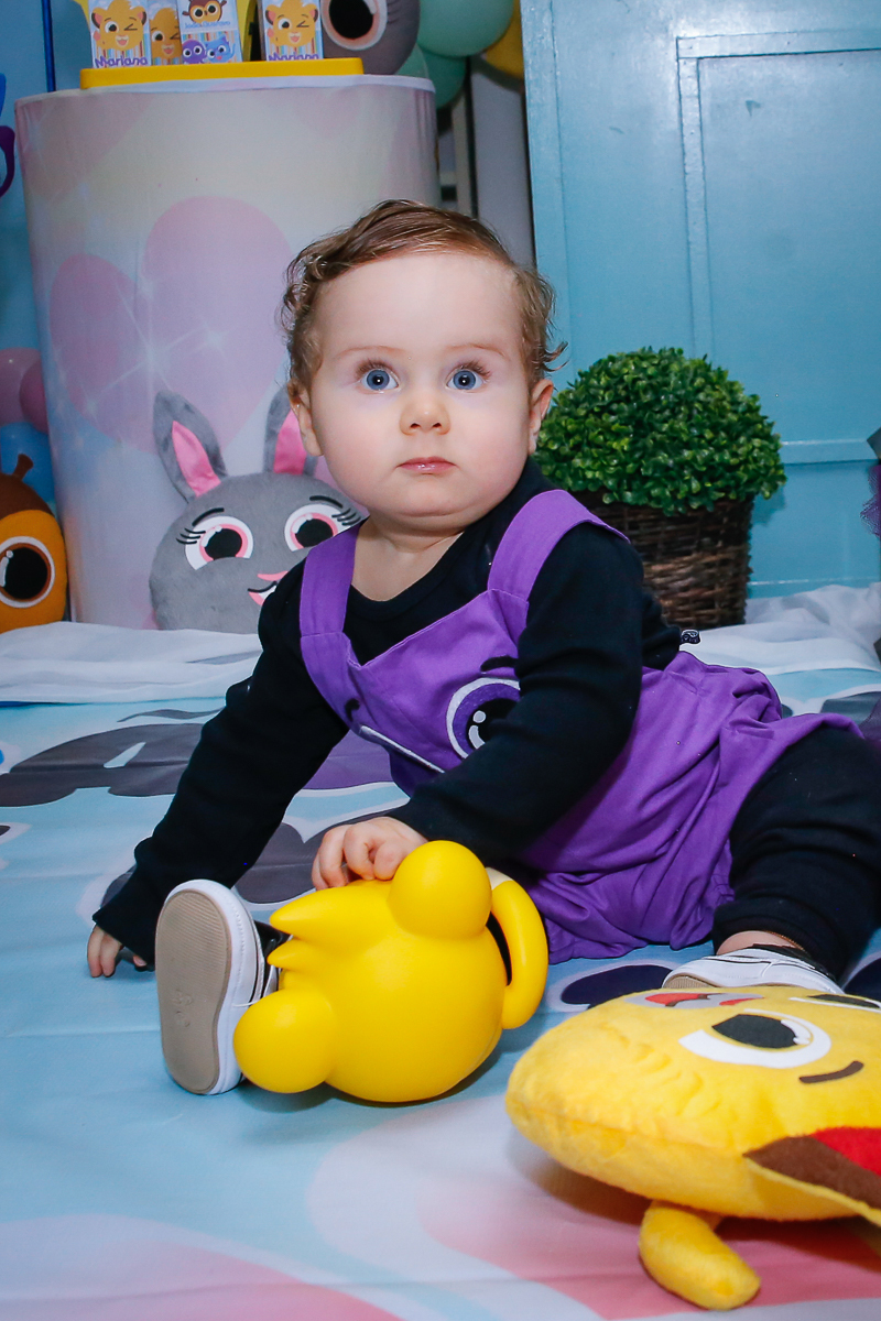 brincando muito com seus presentes