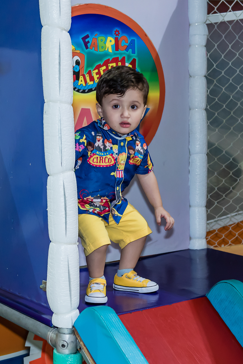 arthur continua aproveitando sua festa