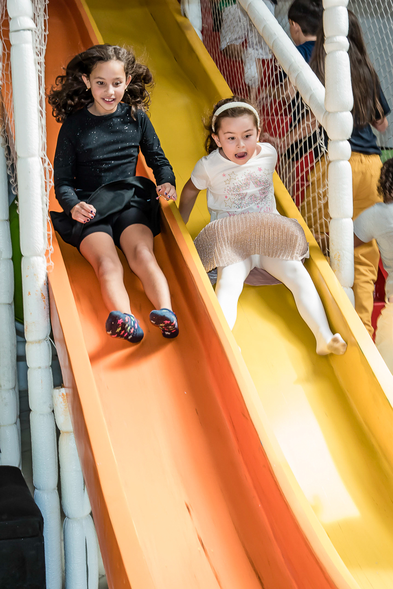 a descida no escorregador agora é em dupla