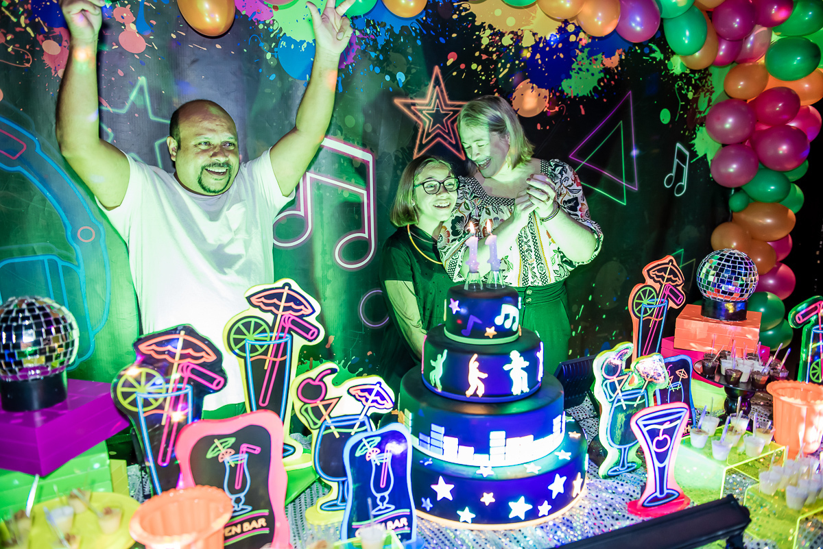 os pais de sophia não cabem dentro de si com tanta felicidade