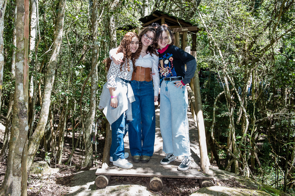 as irmãs mais velha também querem ser fotografada
