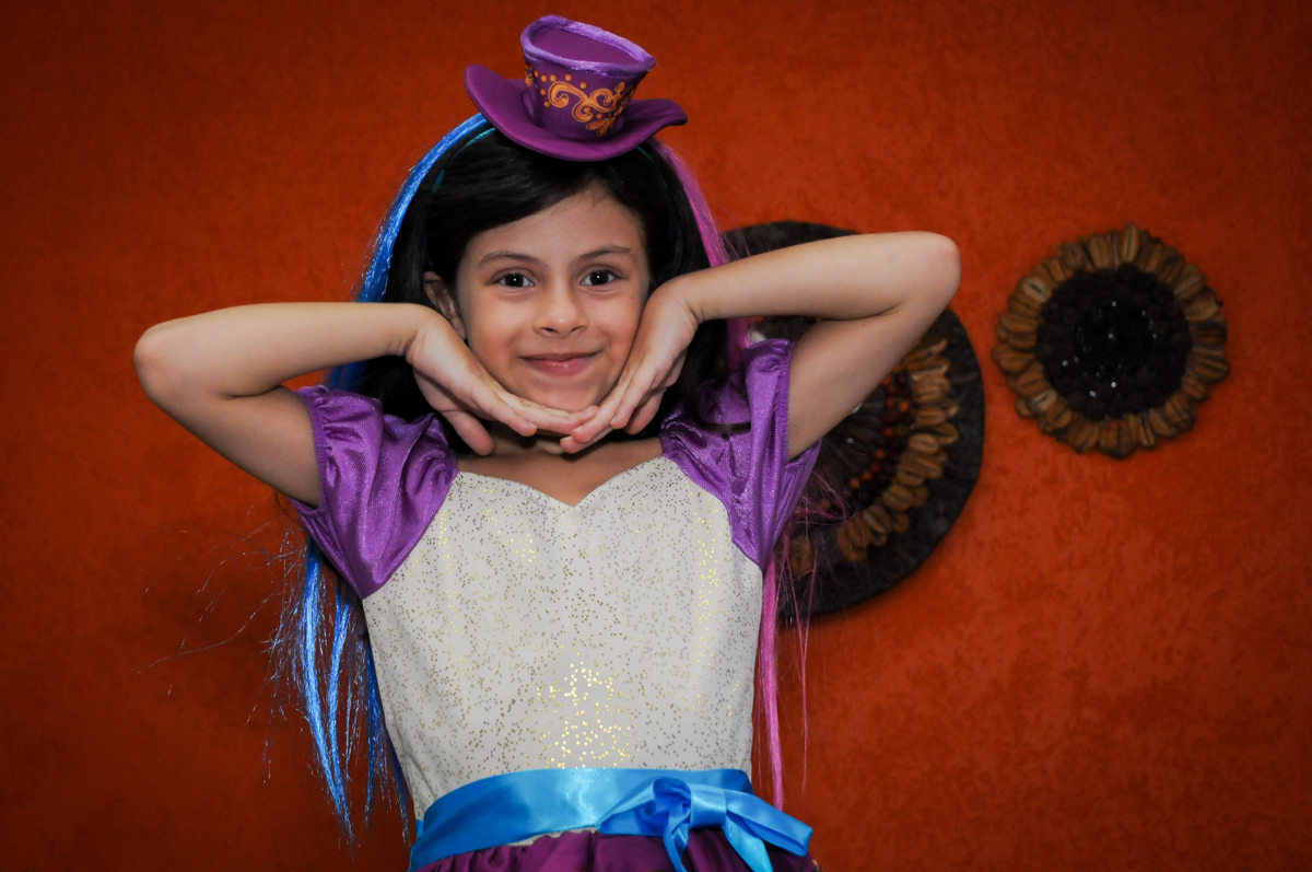 preparando para o parabéns no Festa infantil, Buffet Fábrica da Alegria, aniversário de Laínia 7 anos, tema da festa Monster High