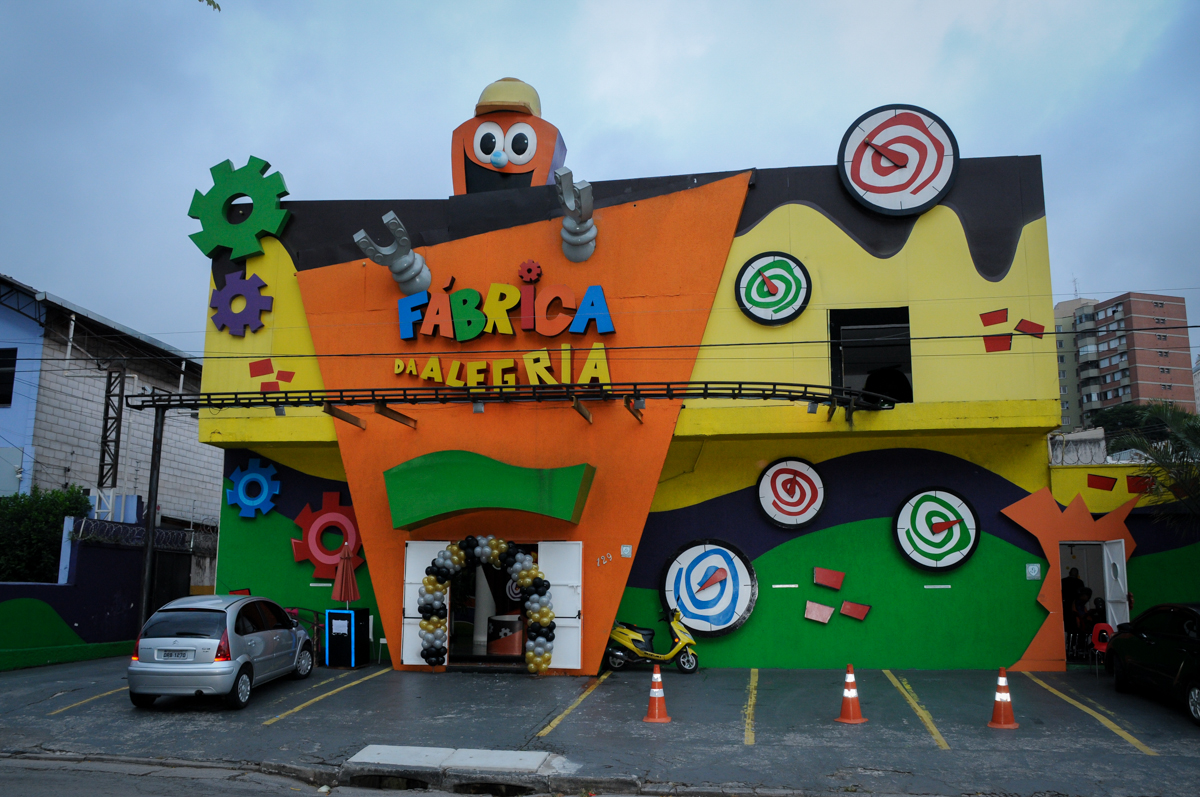 Buffet Fábrica da Alegria, festa Infantil, aniversário de Gregório 5 anos, tema da festa Batman