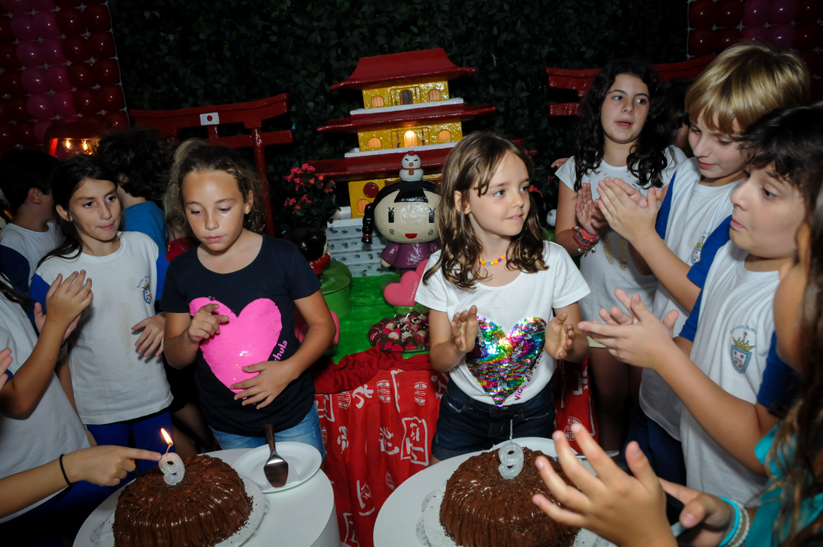 Hora do parabéns no Buffet Rá Tim Boom,SP, festa infantil, tema pucca