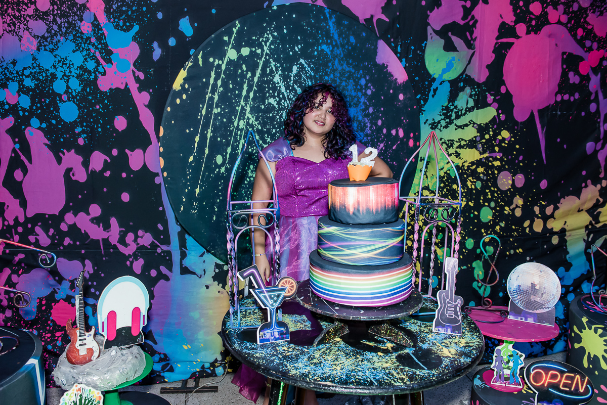 final da festa com a aniversariante muito feliz