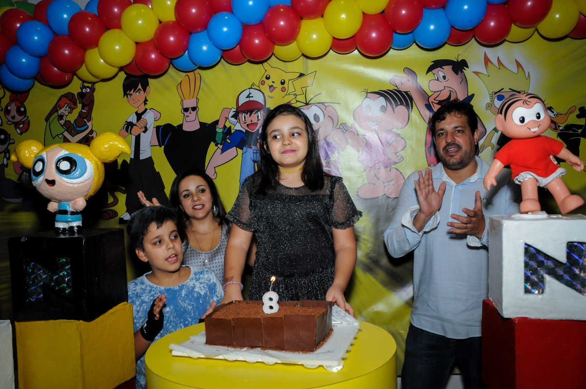 cantando parabéns na Festa infantil fotografia infantil aniversário de Arthur 10 anos e Marina 8 anos, buffet Magic Joy, Saude, SP, tema da festa cartoon