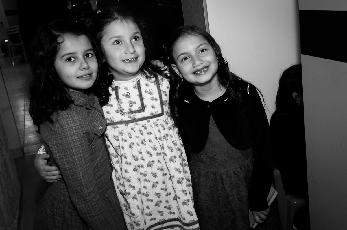 fotografia-com-amiga-no-buffet-doce-mel-kids-fotografia-fimagem-infantil-aniversario-isabella-7-anos-tema-da-festa-lad-bug