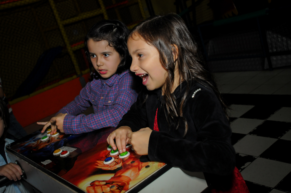 game-animado-nobuffet-doce-mel-kids-fotografia-fimagem-infantil-aniversario-isabella-7-anos-tema-da-festa-lad-bug