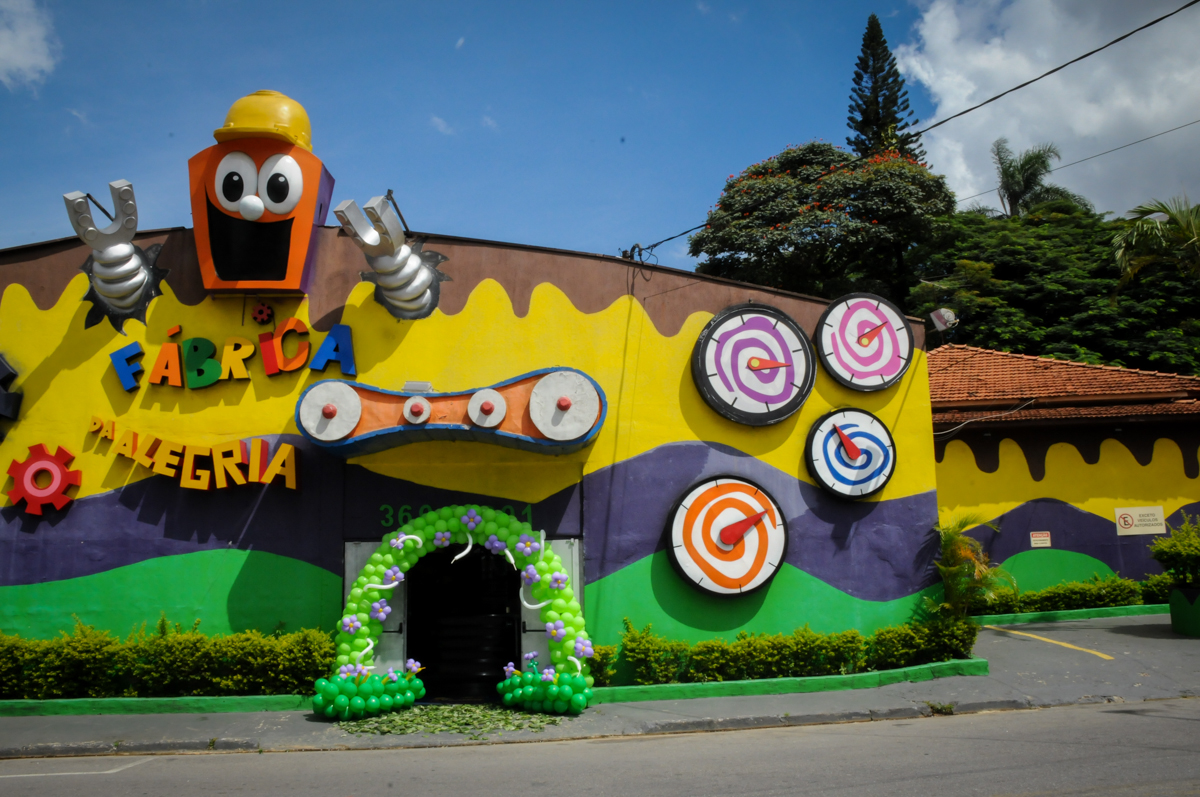 buffet-fabrica-da-alegria-osasco-sao-paulo-sp-fotografia-adulto-tema-corujas-aniversario-antonia-70-anos