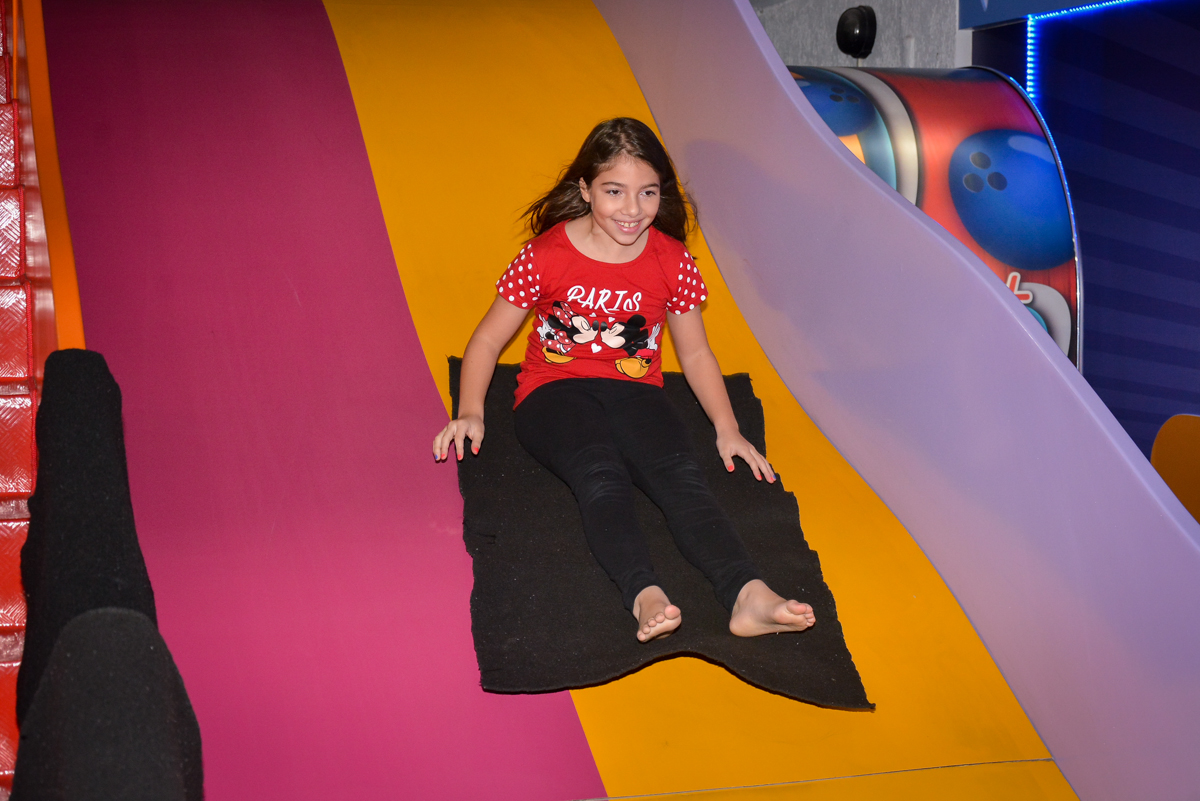 escorregador-divertido-no-buffet-magic-joy-saude-sao-paulo-sp-fotografia-infantil-aniversario-de-isadora-6-anos-tema-da-festa-rapunzel