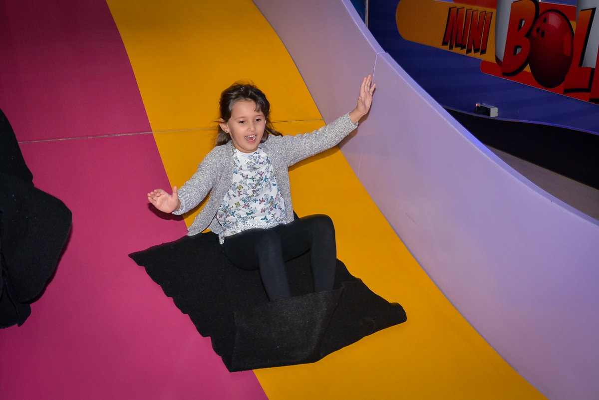 escorregador-divertido-no-buffet-magic-joy-saude-sao-paulo-sp-fotografia-infantil-aniversario-de-isadora-6-anos-tema-da-festa-rapunzel