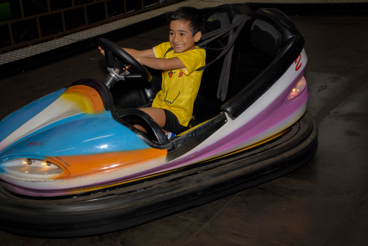 carrinho-bate-volta-no-buffet-planeta-kids-lapa-são-paulo-sp-fotografia-filmagem-infantil-aniversário-rafael-7-anos-tema-da-festa-pokemon