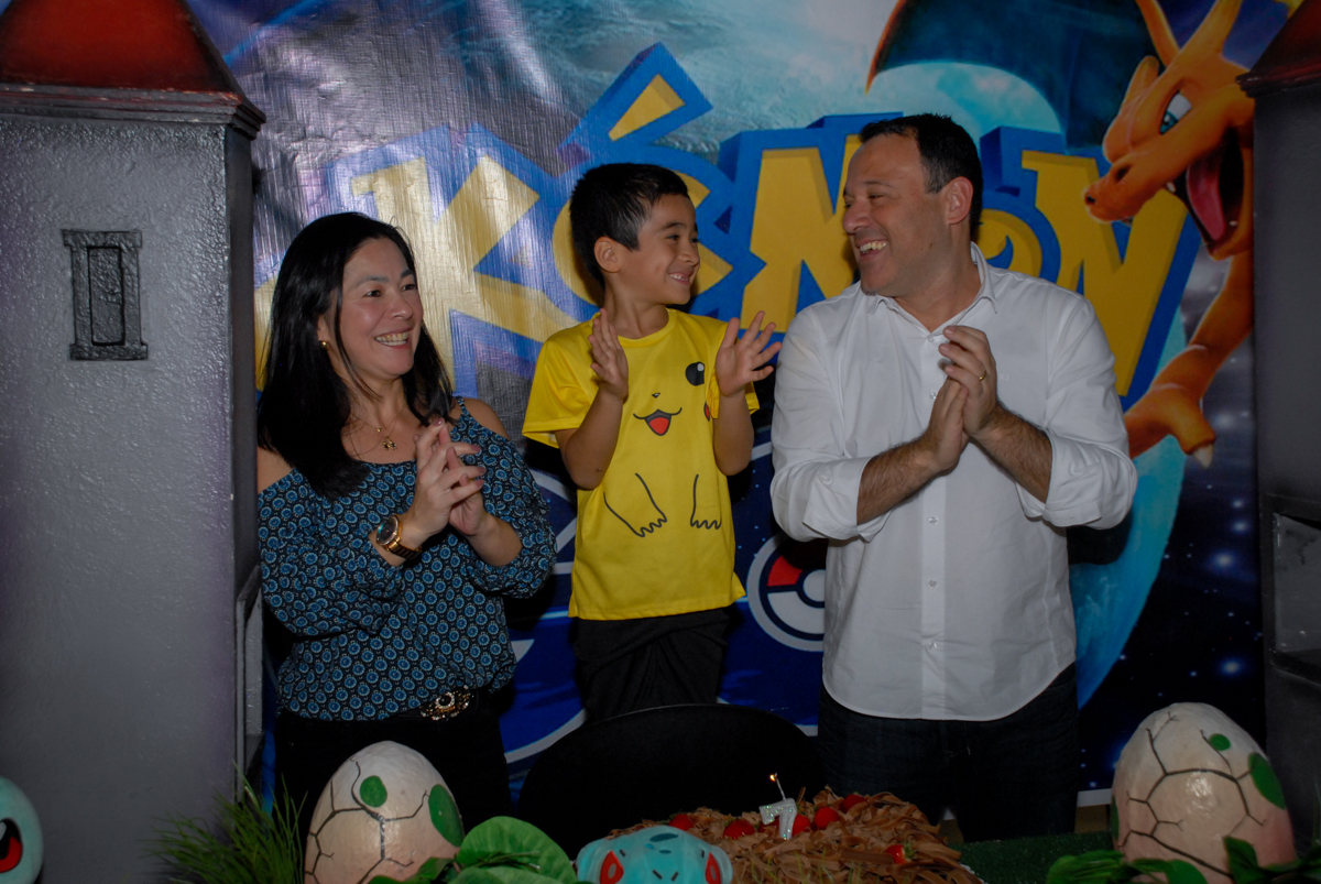 parabéns-animado-no-buffet-planeta-kids-lapa-são-paulo-sp-fotografia-filmagem-infantil-aniversário-rafael-7-anos-tema-da-festa-pokemon