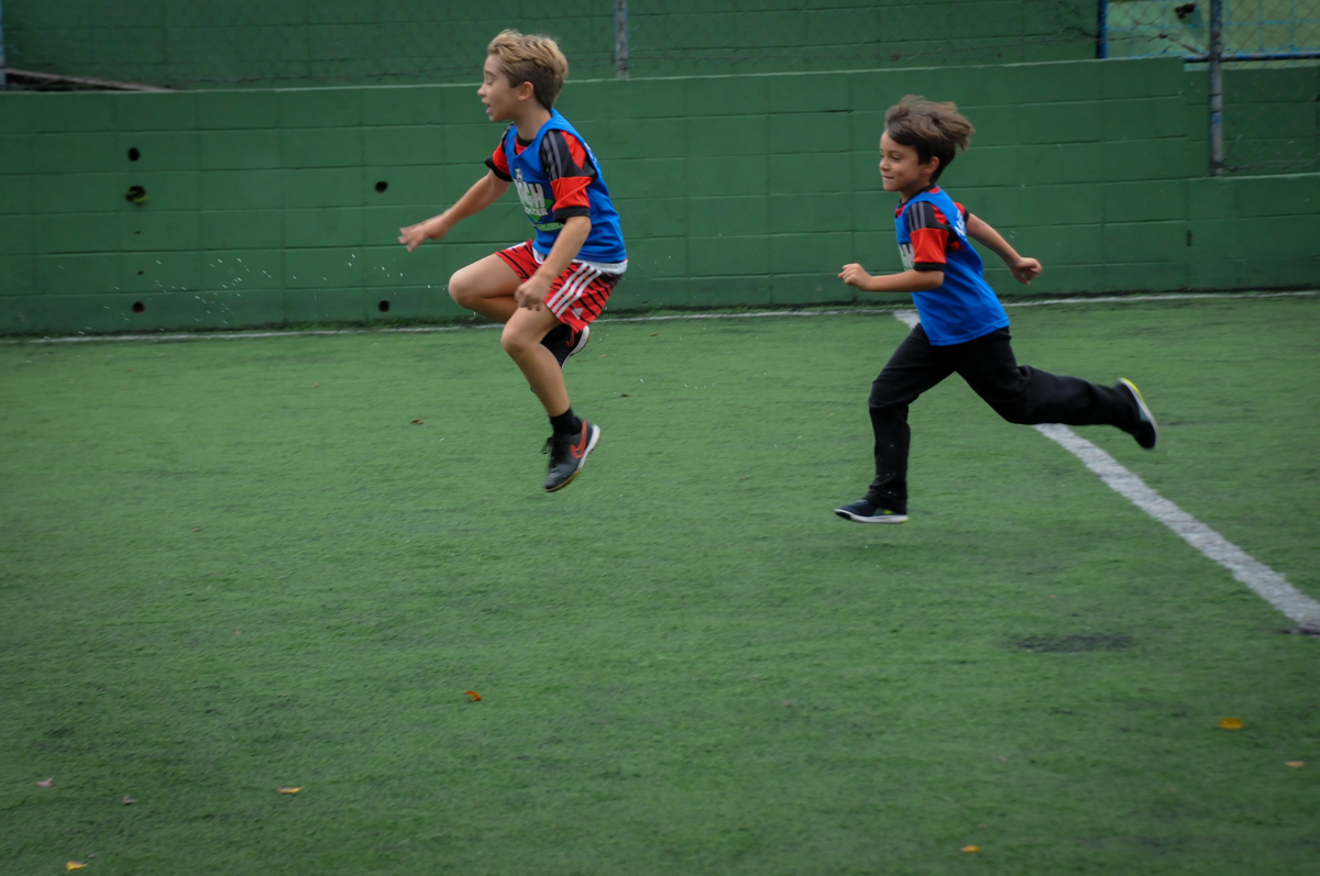 jogada-espetacular-no-Buffet-High-Soccer-Morumbi-São-paulo-SP-festa-infantil-aniversário-de-Felipe-8-anos-tema-da-festa-futebo