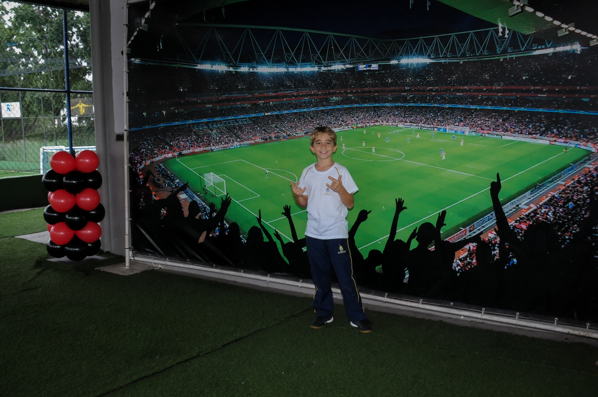 foto-do-aniversário-no-Buffet-High-Soccer-Morumbi-São-paulo-SP-festa-infantil-aniversário-de-Felipe-8-anos-tema-da-festa-futebo