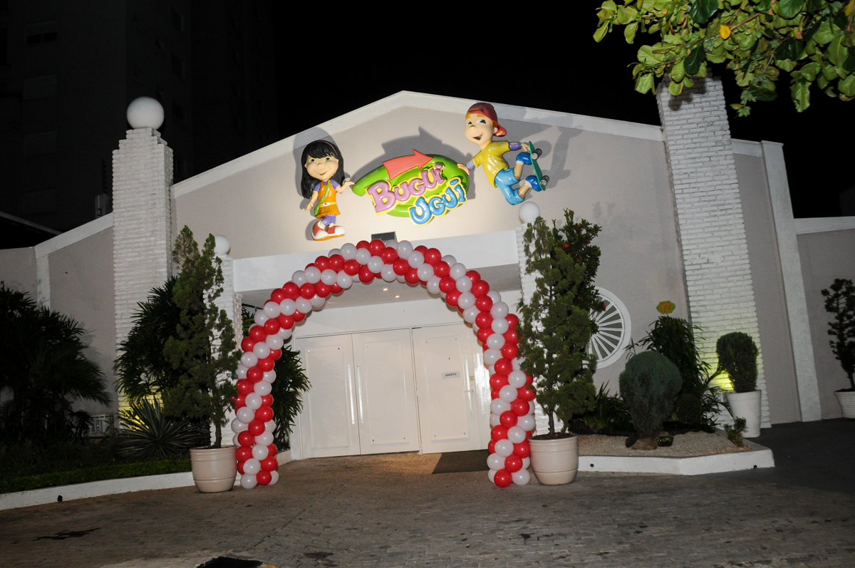 Buffet-Bugui-Ugui-Vila-Mascoti-são-paulo-sp-aniversário-adulto-laurinha-80-anos