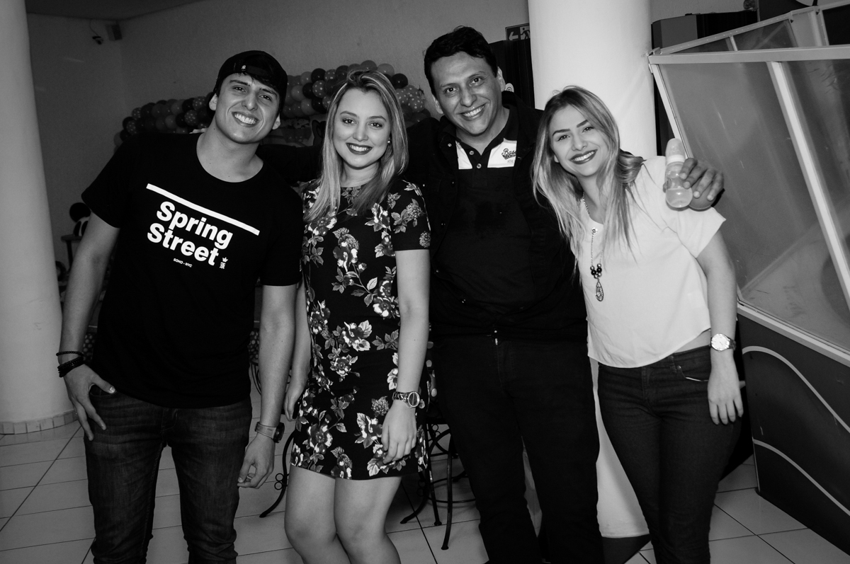 foto-pai-e-filhos-no-Buffet-fabrica-da-alegria-morumbi-são-paulo-sp-festa-infantil-aniversário-infantil-pedro-1-ano-tema-da-festa-turma-do-mickey