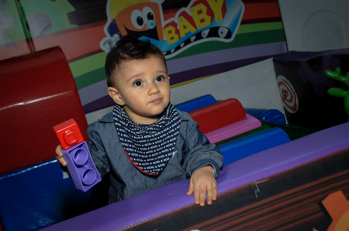 diversão-na-área-baby-no-Buffet-fabrica-da-alegria-morumbi-são-paulo-sp-festa-infantil-aniversário-infantil-pedro-1-ano-tema-da-festa-turma-do-mickey