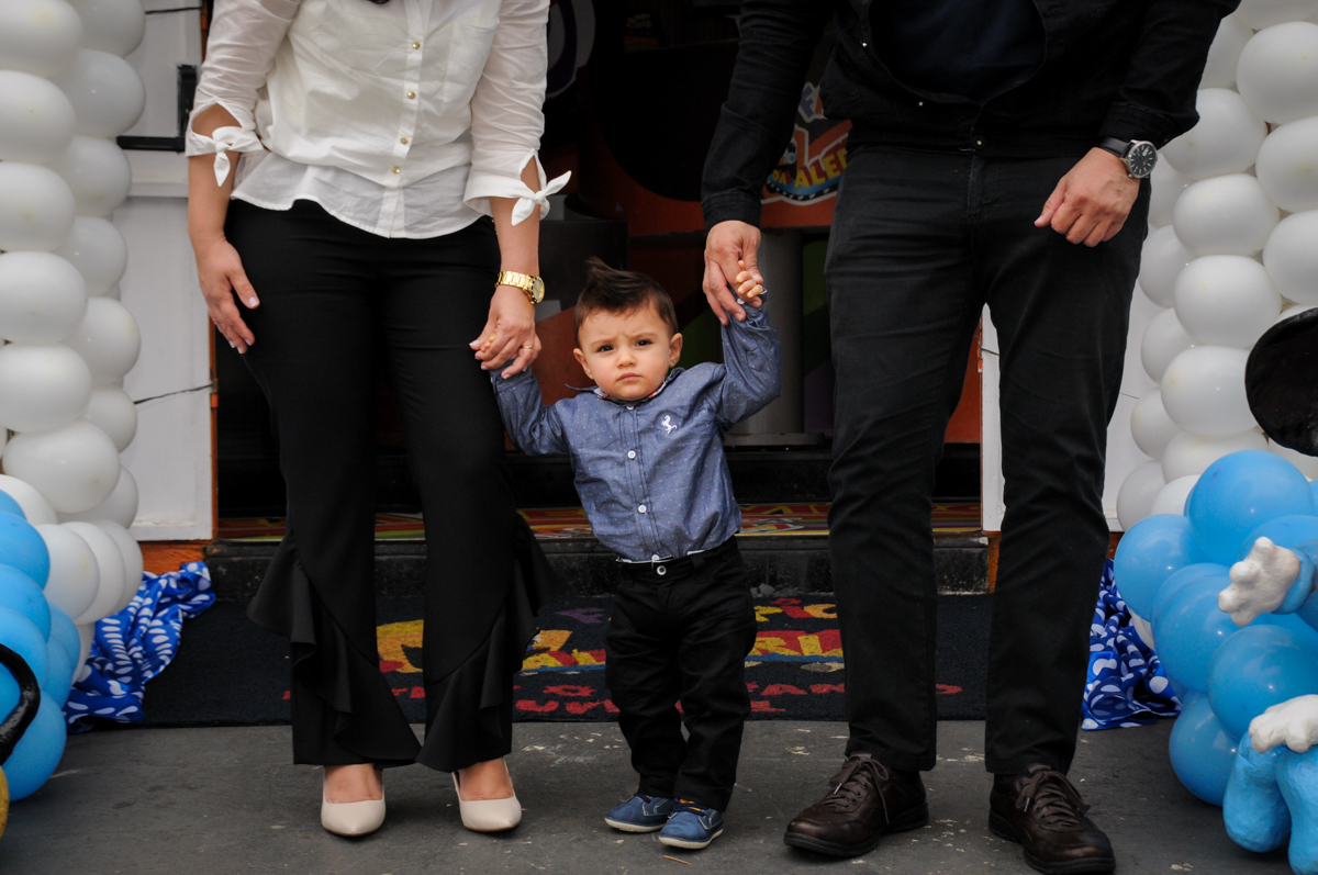 fotografia-do-aniversariante-no-Buffet-fabrica-da-alegria-morumbi-são-paulo-sp-festa-infantil-aniversário-infantil-pedro-1-ano-tema-da-festa-turma-do-mickey