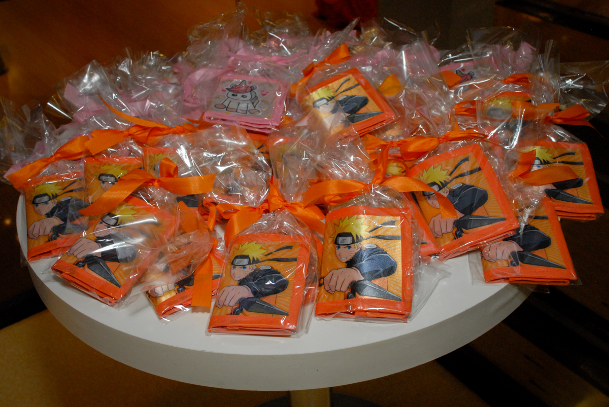 lembrancinha-festa-no-boliche-villa-bowling-vila-olimpia-sp-festa-infantil-aniversário-tiago-7-anos-tema-da-festa-pokemon