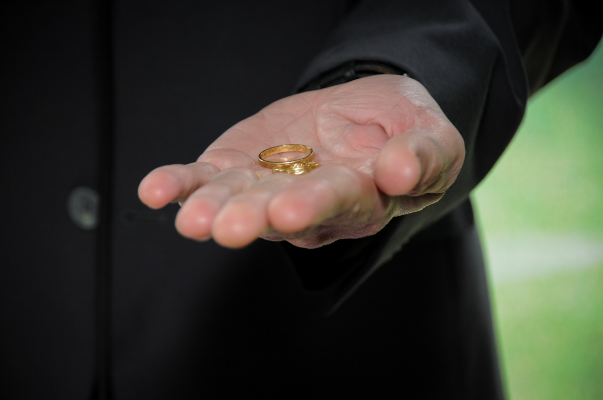 troca-das-alianças-no-sítio-granja-viana-festa-adulto-bodas-de-ouro-placidia-e-eider