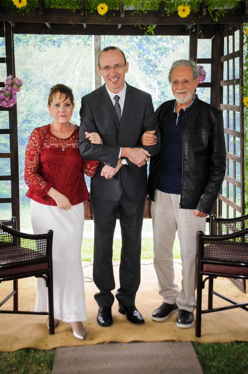 final-da-cerimônia-no-sítio-granja-viana-festa-adulto-bodas-de-ouro-placidia-e-eider