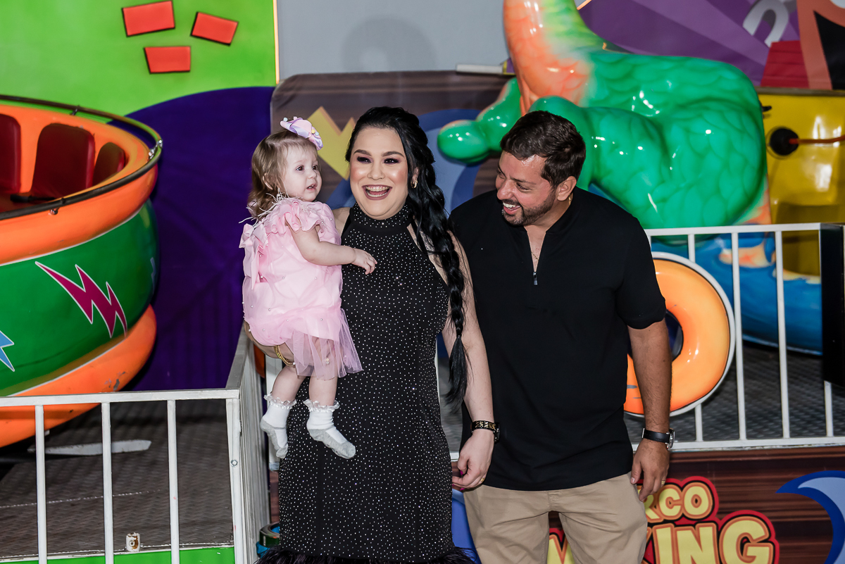 agora no colo da mamãe maite fica mais tranquila