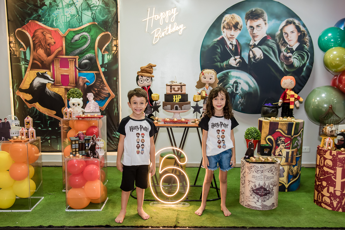 hora do casal de aniversariantes fazer a foto juntos