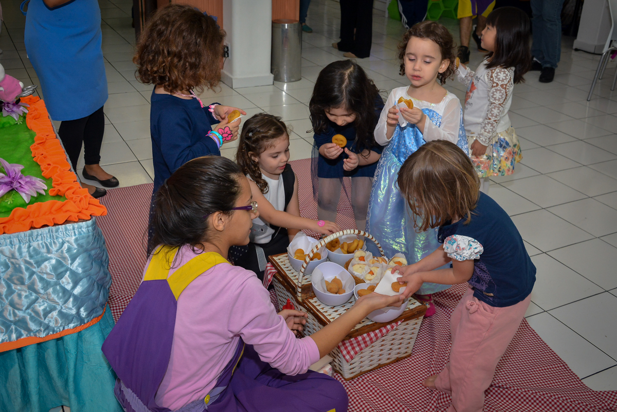 hora-dolanchinho-no-buffet-magic-joy-moema-são-paulo-sp-festa-infantil-fotograia-infantil-festa-de-rafael-3-anos