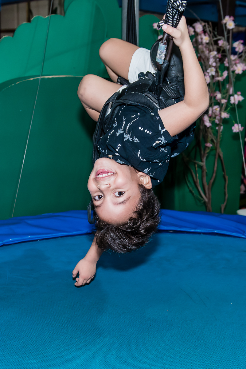 final de festa com mais brincadeiras com a molecada