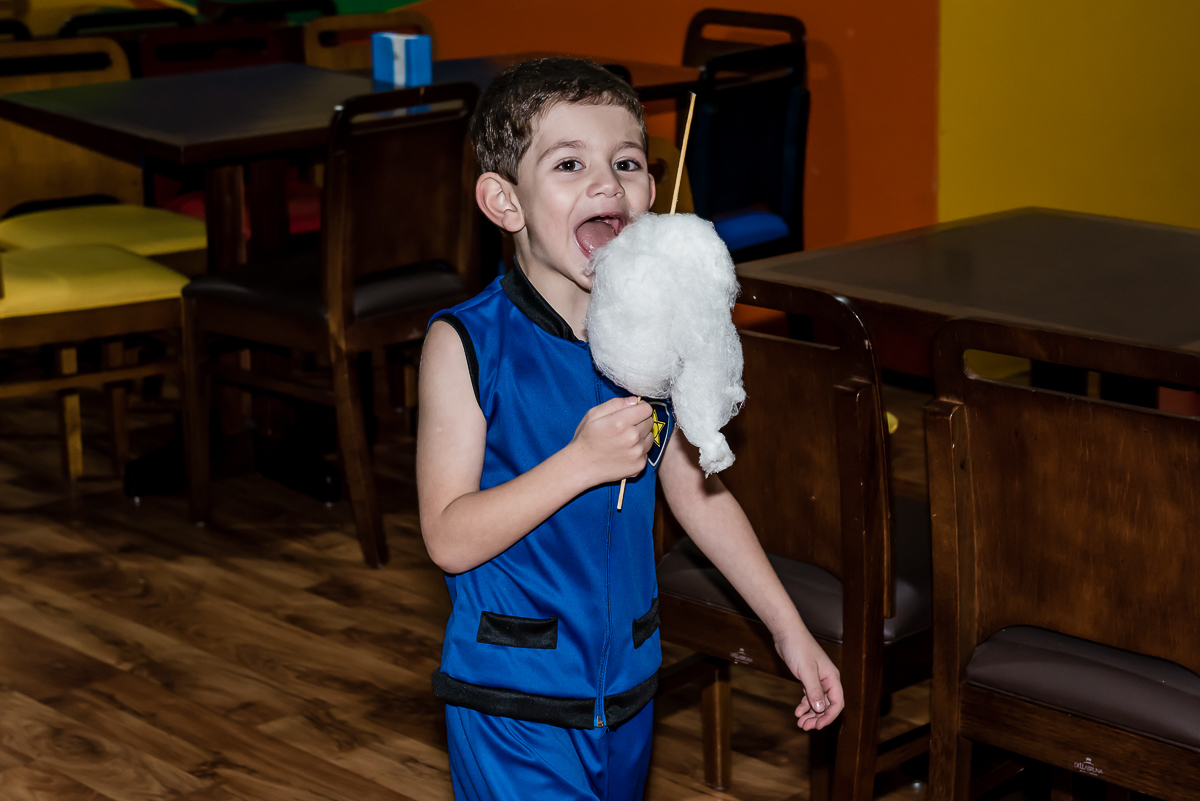 uma parada para saborear algodão doce