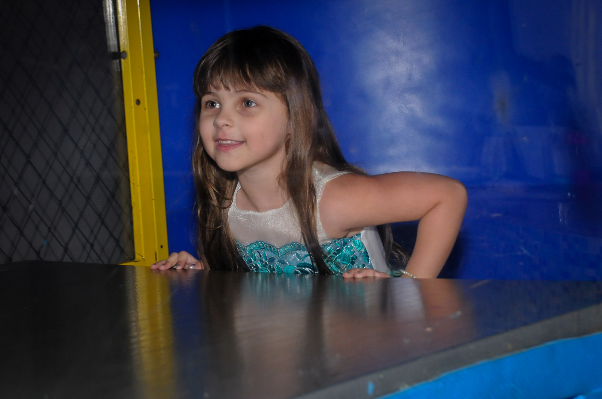 marcella feliz em sua festa no buffet comics,são paulo,sp