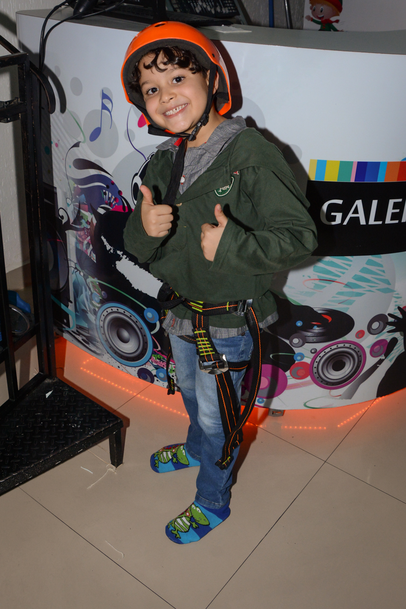 pose para a foto no Buffet Galeria da arte, Vila Maria São Paulo, SP