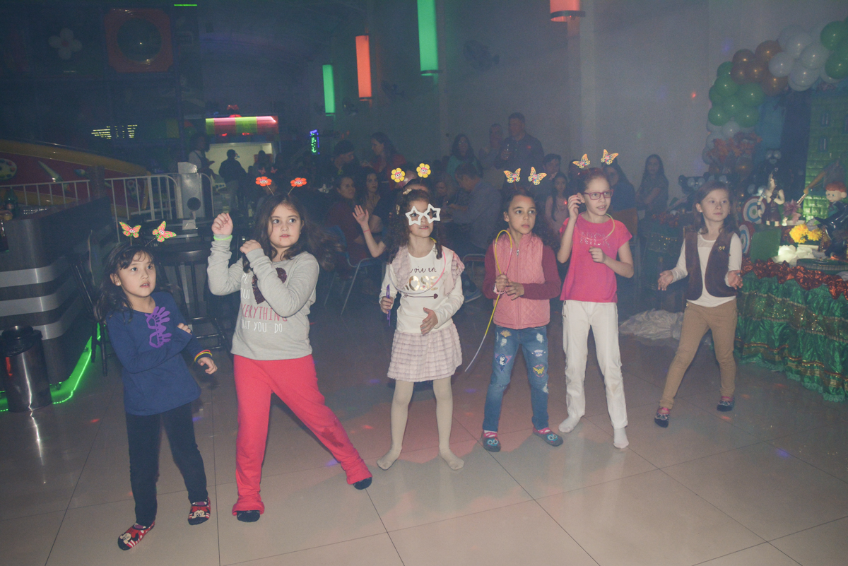hora da balada no Buffet Galeria da arte, Vila Maria São Paulo, SP
