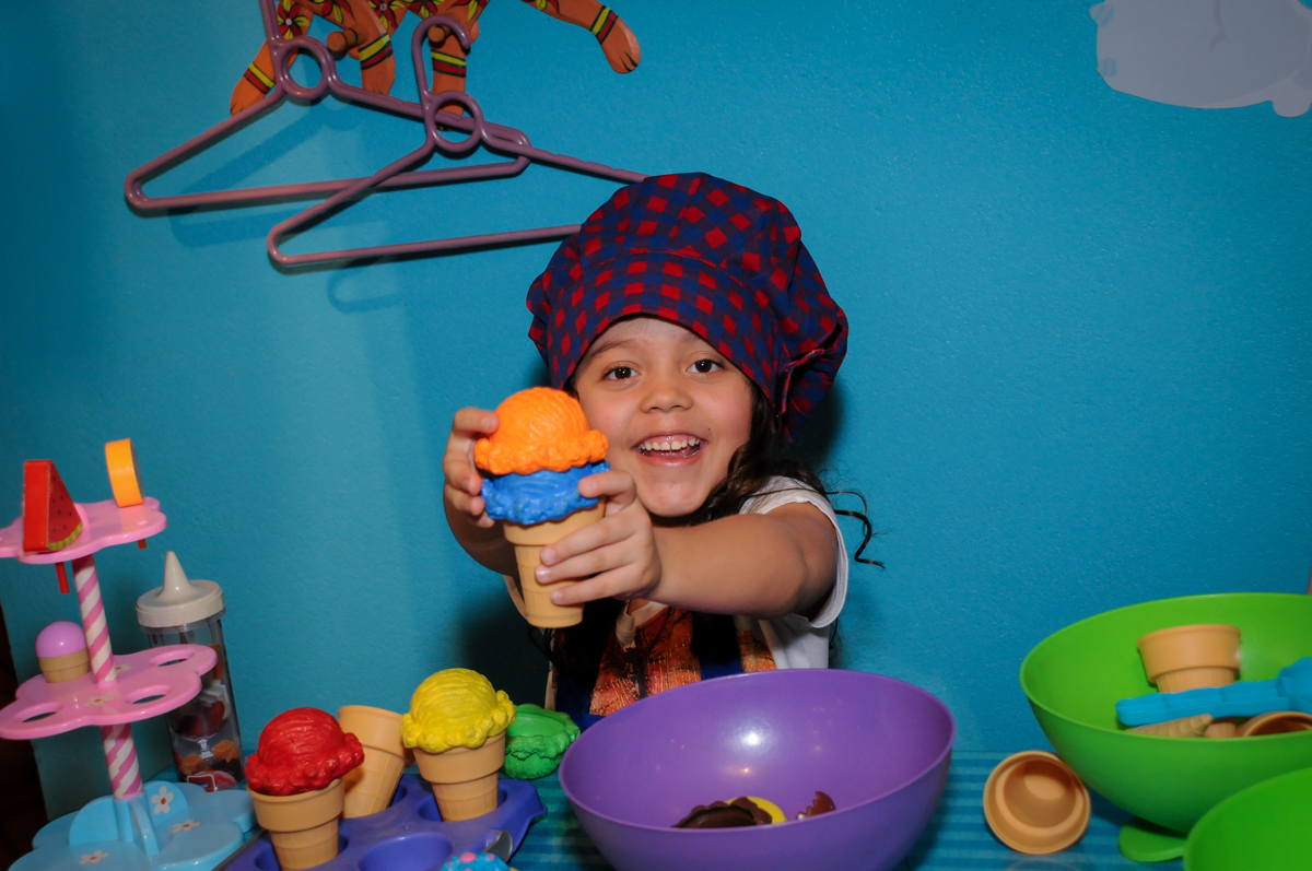 vai um sorvete aí no Buffet Mini Land, Pinheiros, São Paulo, SP