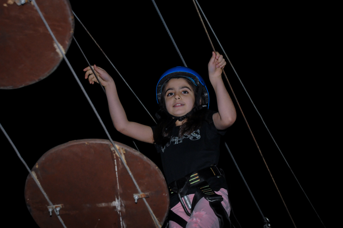 tirolesa animada no buffet fantastic world, morumbi, são paulo,sp