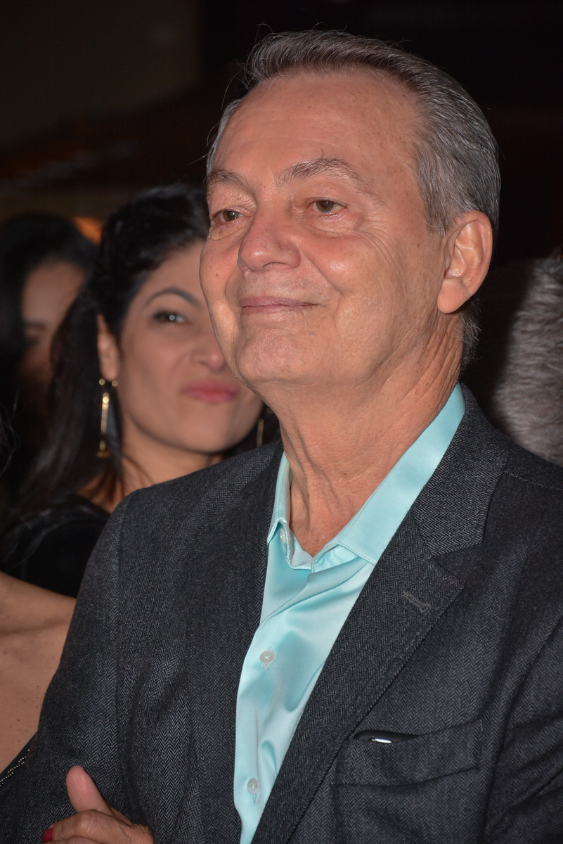 toda família feliz com a festa no Buffet Estação Club, Moema, São Paulo, SP