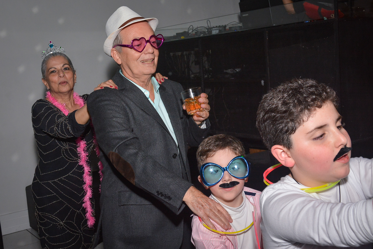 os netos também sao fotografados no Buffet Estação Club, Moema, São Paulo, SP