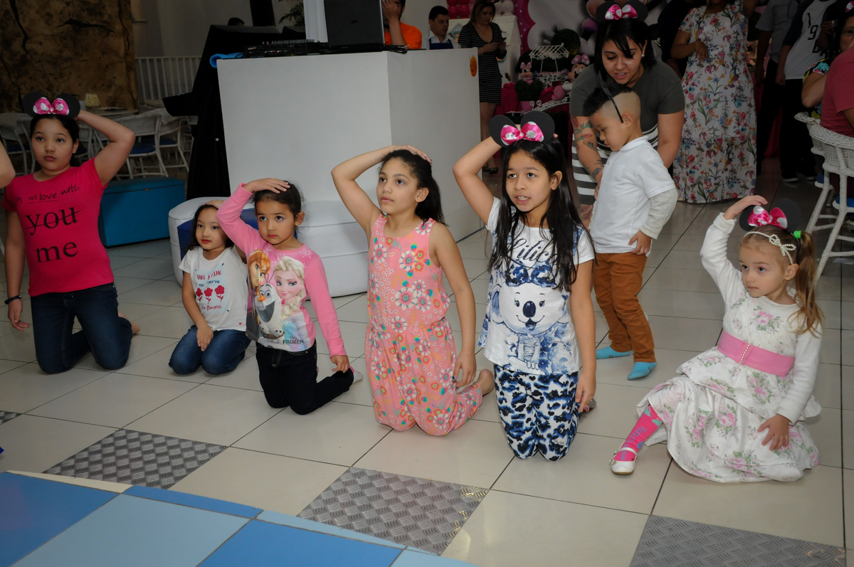 balada animada no Buffet Comics, Morumbi, São Paulo, SP, aniversario de Giovanna 1 aninho, tema da festa, minie rosa