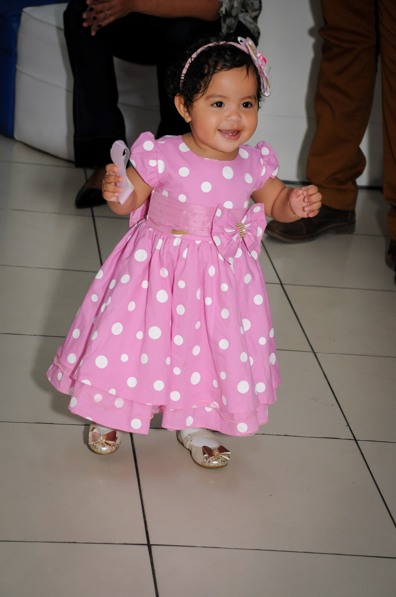 aniversariane feliz no Buffet Comics, Morumbi, São Paulo, SP, aniversario de Giovanna 1 aninho, tema da festa, minie rosa