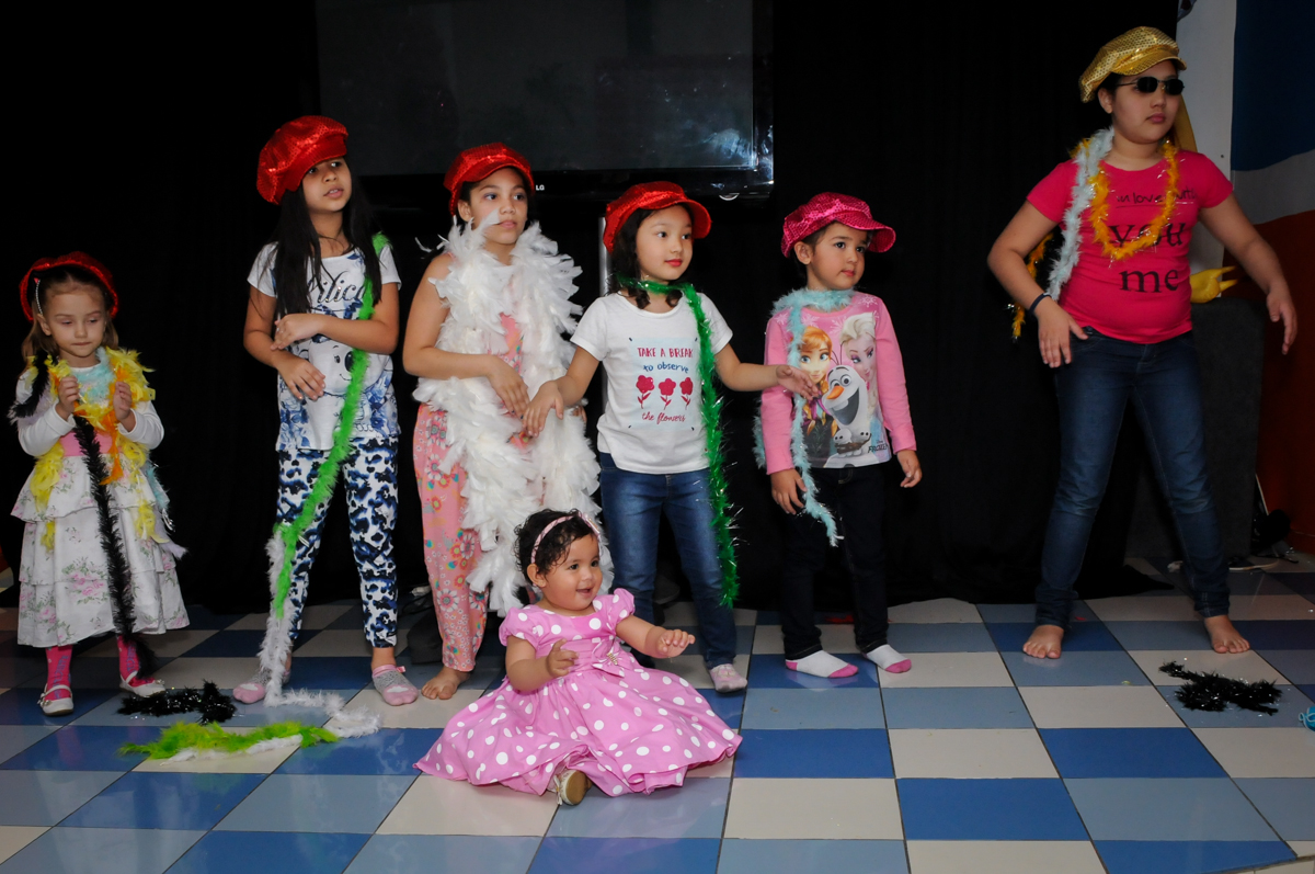 todos estão de fantasia no Buffet Comics, Morumbi, São Paulo, SP, aniversario de Giovanna 1 aninho, tema da festa, minie rosa