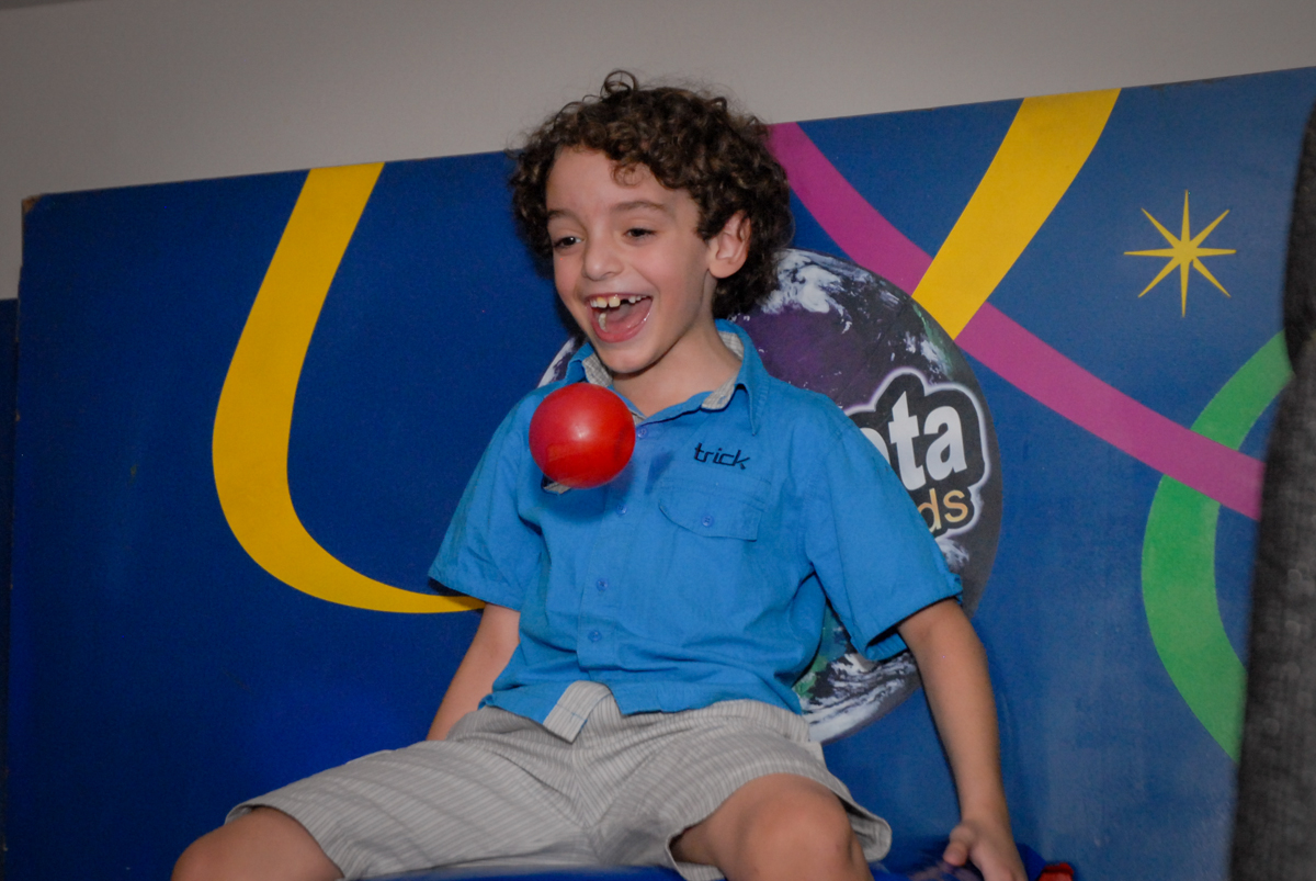 tombo legal divertido no Buffet Planeta Prime, Alphaville, São Paulo, aniversário de Rafael 10 anos, tema da festa The Flash