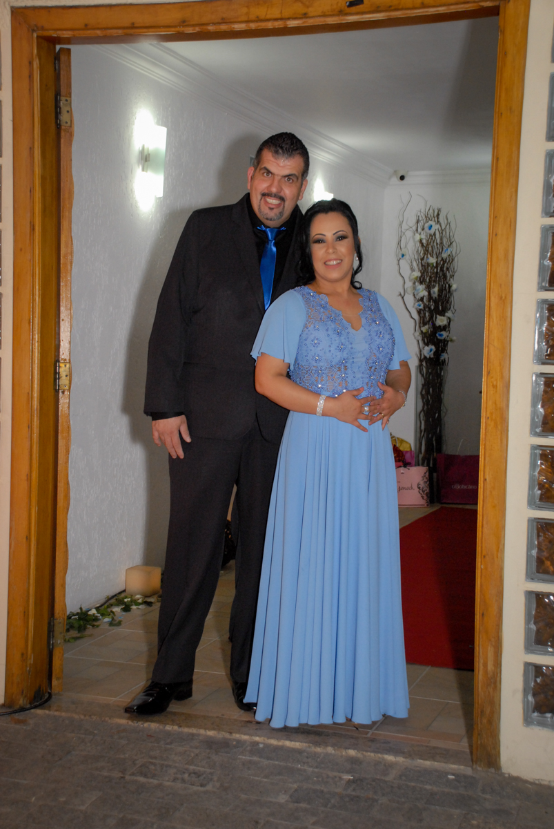 entrada da aniversariante no buffet estrela dourada, vila sonia, sao paulo, aniversario de yone