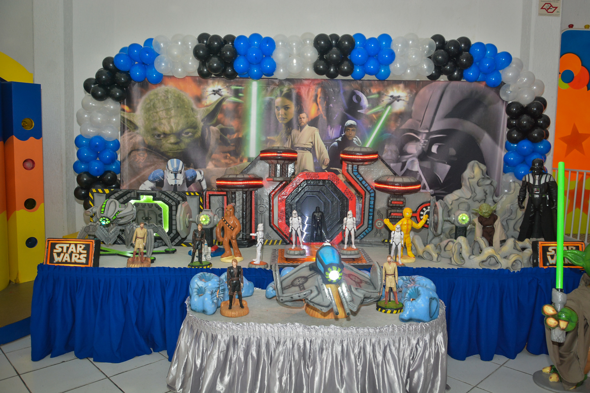 mesa temática no Buffet Salakaboom, Ipiranga, São Paulo, aniversário de Jonathan 7 anos, tema da festa Star Wars