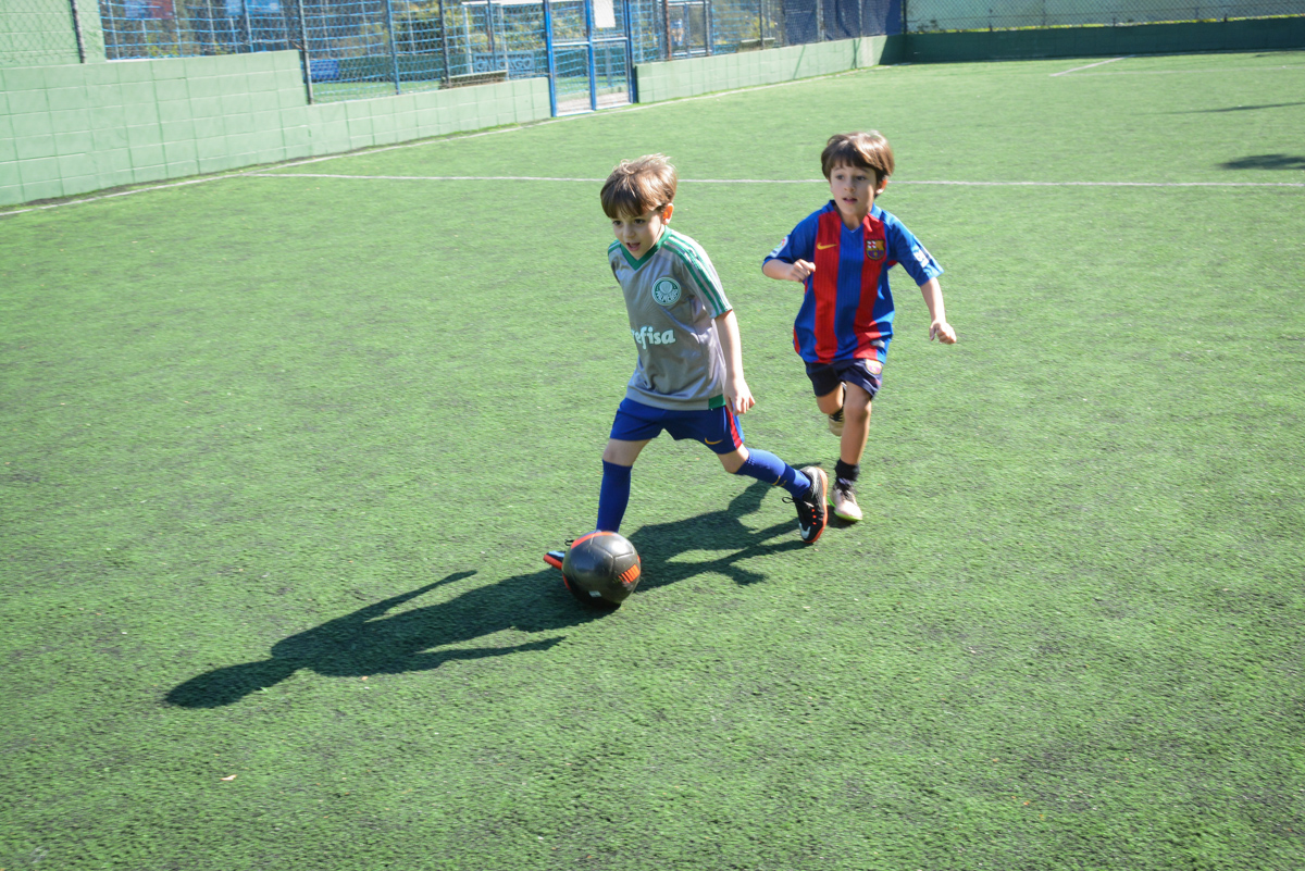 futebol animado no Buffet High Soccer, Morumbi, São Paulo aniversário de Rafael e João 6 anos tema da festa futebol