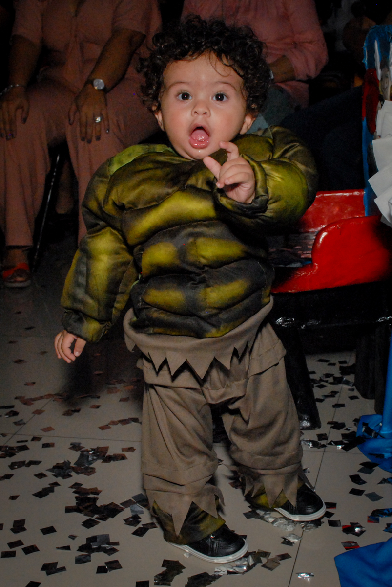 final da festa no Buffet Galeria da Arte, Vila Maria, São Paulo, aniversário de Lorenzo 4 e Lucca 1 aninho tema da festa super herois