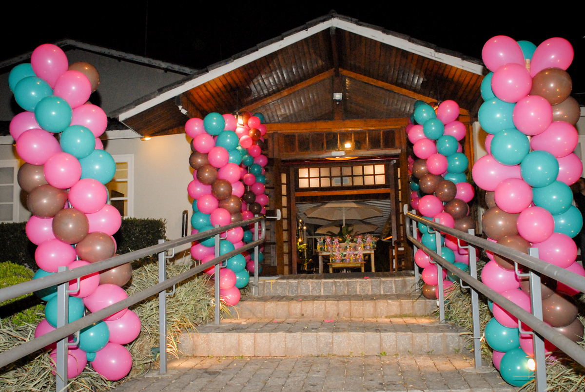 buffet villa 18 alphaville, sao paulo, aniversario de valentina 4 anos tema da festa masha e o urso